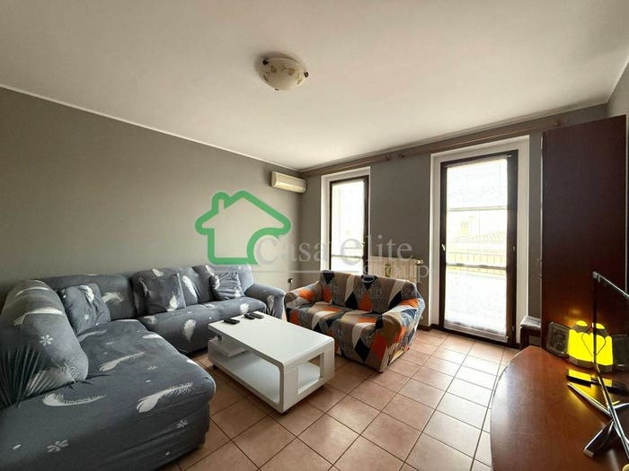 Appartamento trilocale in vendita in Via Umberto I, Centro, Dovera