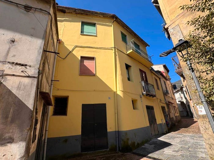 Appartamento trilocale in vendita in Mercato, Giffoni Valle Piana