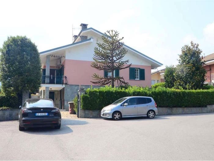 Casa con 6 locali in vendita in VIA FIORITA, Centro, Barge