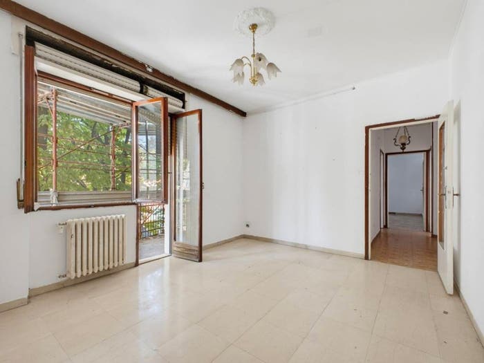 Appartamento trilocale in vendita in VIA BESSARIONE, Corvetto, Milano