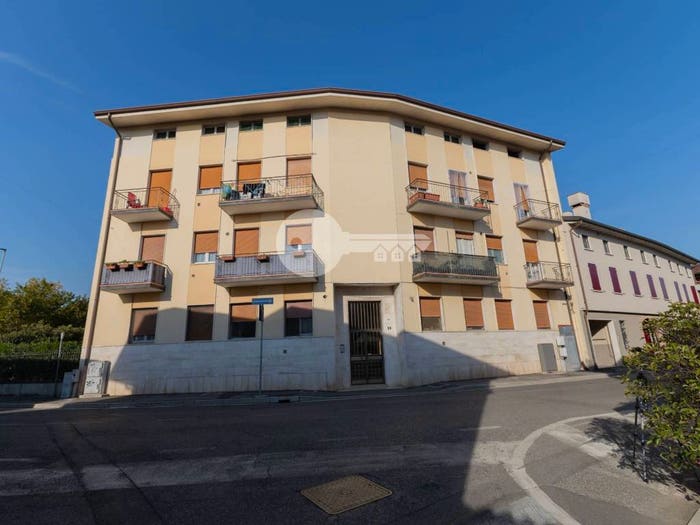 Appartamento trilocale in vendita in Via XXIV maggio, Centro, Ghedi