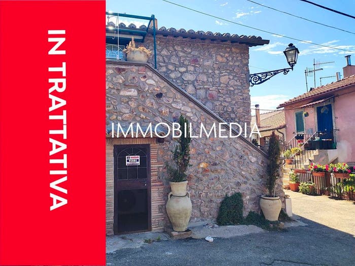 Appartamento trilocale in vendita in Contrada Giacomo Matteotti, Centro, Allumiere