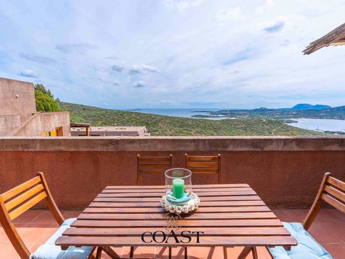 Appartamento trilocale in vendita in Località Cugnana Verde, Cugnana, Olbia