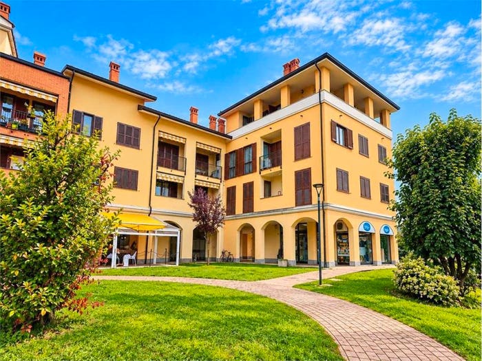 Appartamento trilocale in vendita in viale roma, Centro, Turate