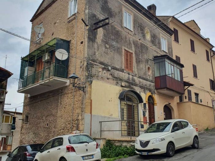 Appartamento monolocale in vendita in Via Cristoforo Colombo, Centro, Palombara Sabina
