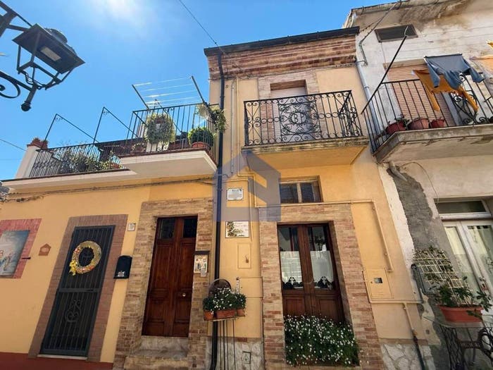 Casa trilocale in vendita in Centro, Treglio