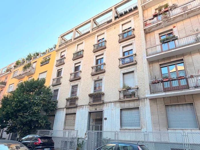 Appartamento trilocale in vendita in Via Andrea Pellizzone, Città Studi, Milano