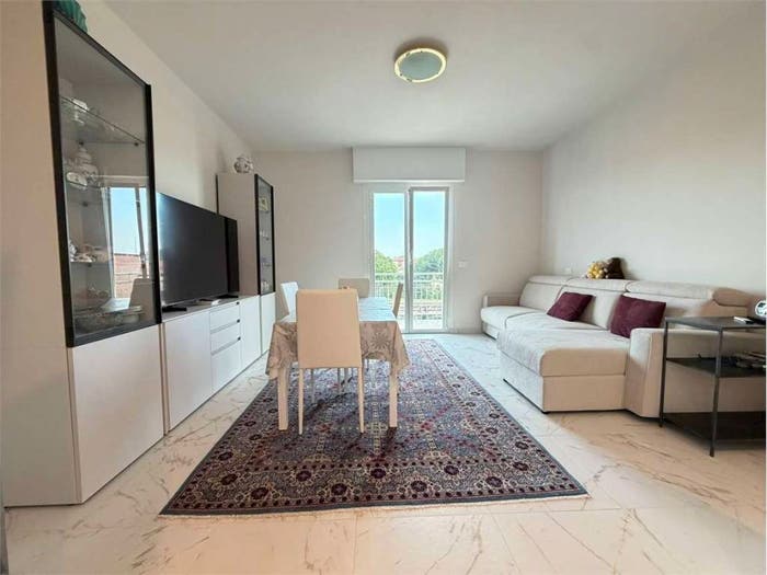 Appartamento trilocale in vendita in Via dei Mille, Centro, Albenga