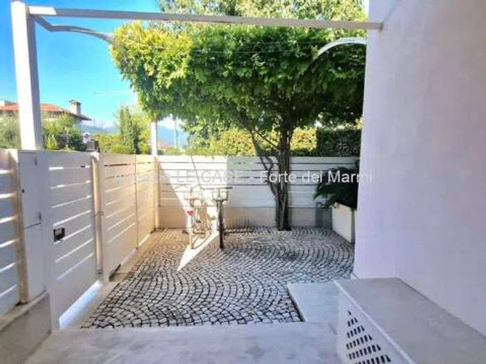 Casa con 6 locali in vendita in Via Piave No Number, Centro, Forte dei Marmi