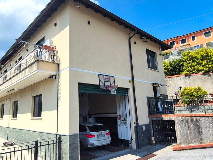 Casa con 5 locali in vendita in Salita da Serro a Morego, Pontedecimo, Genova