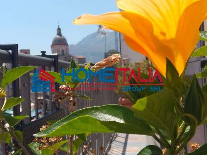 Casa con 6 locali in vendita in Via Albergheria, Cassaro, Palermo
