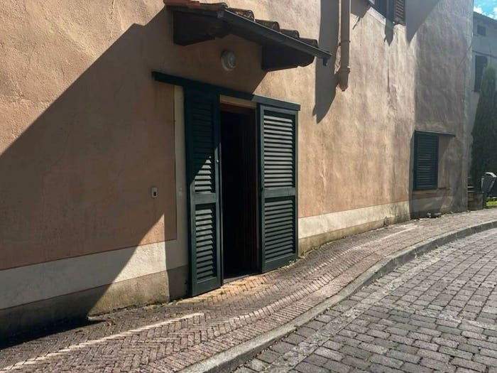Appartamento con 5 locali in vendita in Via Camillo Benso di Cavour, Centro, Gallicano