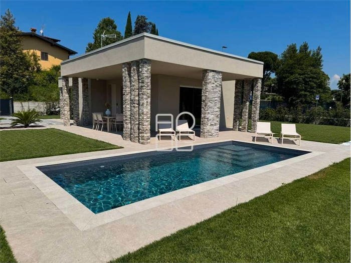 Casa trilocale in vendita in Via Marconi, Centro, Padenghe sul Garda