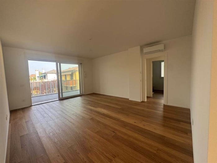 Appartamento con 5 locali in vendita in Via Girolamo Fabrici d'Acquapendente, Madonna Pellegrina, Padova