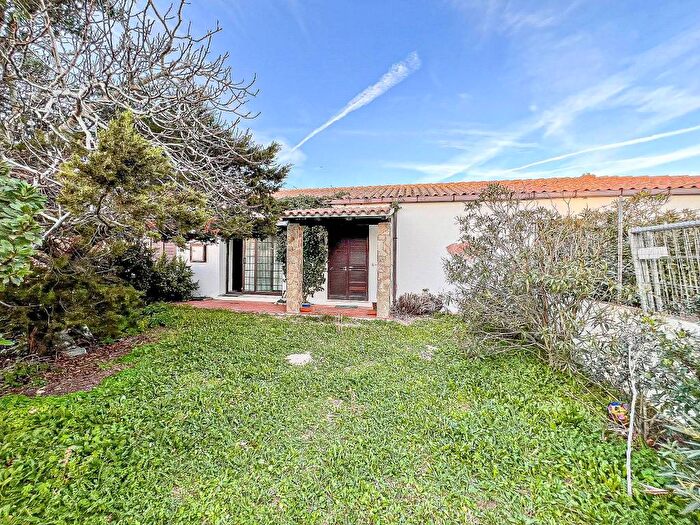 Appartamento quadrilocale in vendita in Strada Punta Falcone, Santa Teresa Gallura