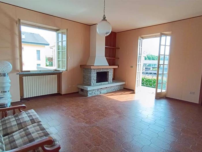 Casa con 6 locali in vendita in Centro, Briga Novarese
