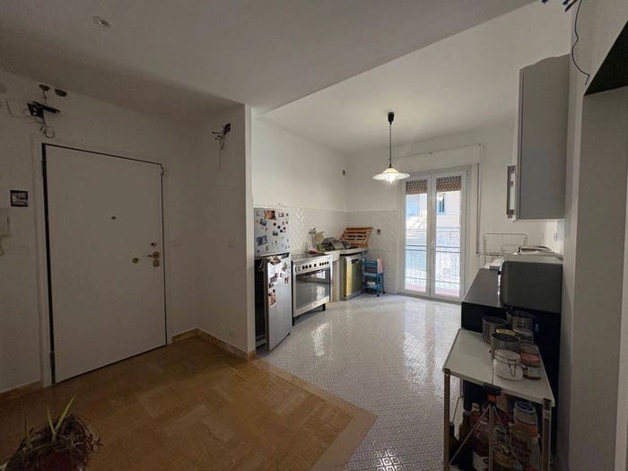 Appartamento trilocale in vendita in Via Ventotene, Lagaccio, Genova