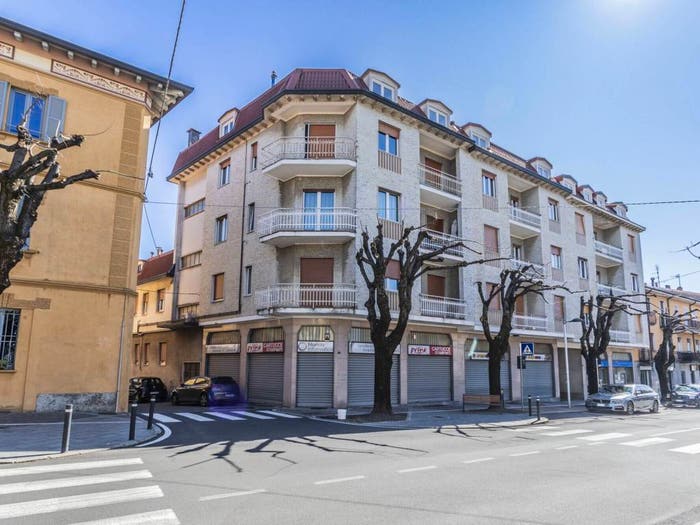 Appartamento trilocale in vendita in Viale IV Novembre, Centro, Cislago
