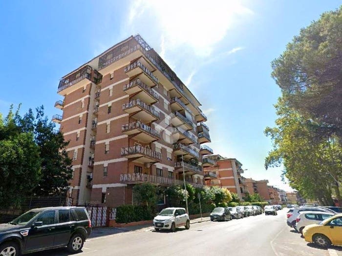 Appartamento quadrilocale in vendita in Via dei Mille, Centro, Aprilia