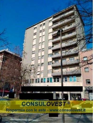 Appartamento trilocale in vendita in Via Scipione Ronchetti, Centro, Gallarate