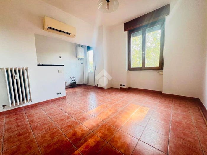 Appartamento bilocale in vendita in Piazza Miani, Famagosta, Milano