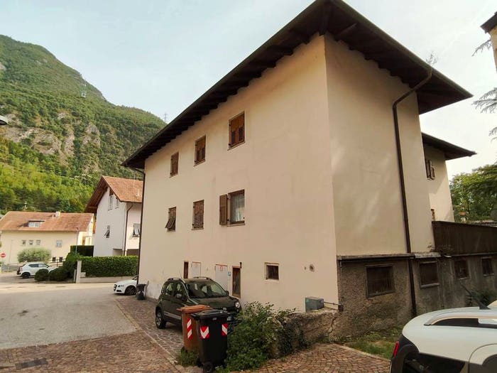 Appartamento quadrilocale in vendita in Via Chiesa Nuova, Laghetti, Egna
