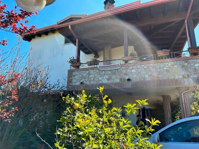 Casa con 5 locali in vendita in Via Ecuador, Tufolo Farina, Crotone