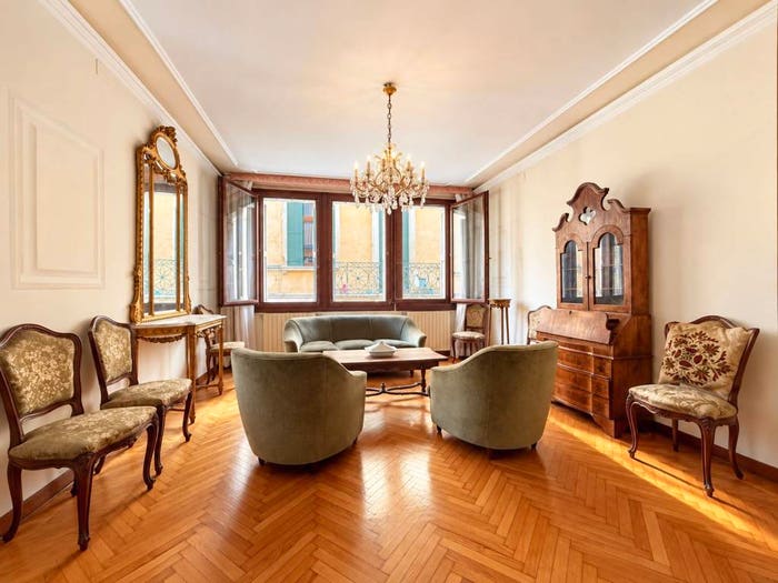 Appartamento con 6 locali in vendita in Via Patriarcato, Piazze Duomo, Padova