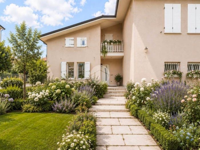 Casa quadrilocale in vendita in Via Santarelli, Cesenatico Levante, Cesenatico