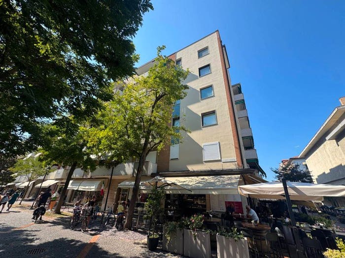 Appartamento trilocale in vendita in Viale Dante Alighieri, Centro, Grado