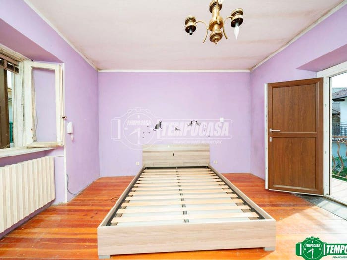 Casa con 5 locali in vendita in Via XX Settembre, Centro, Invorio