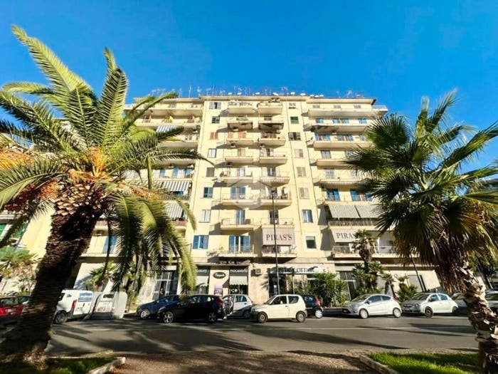 Appartamento bilocale in vendita in Viale di Augusto, Fuorigrotta, Napoli
