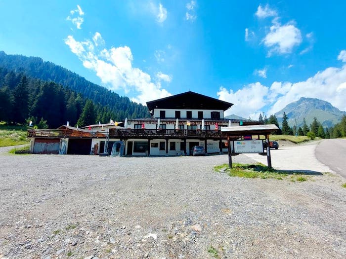 Casa con 6 locali in vendita in Strada Provinciale del Passo di Crocedomini, Breno