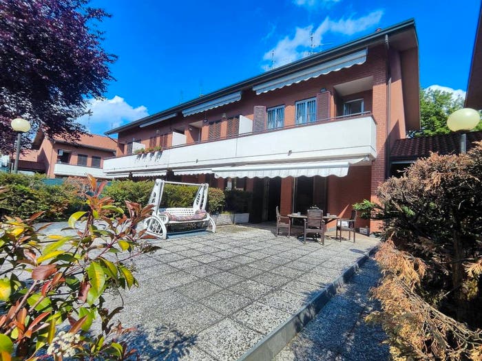 Casa trilocale in vendita in Via Tarvisio, Centro, Limbiate