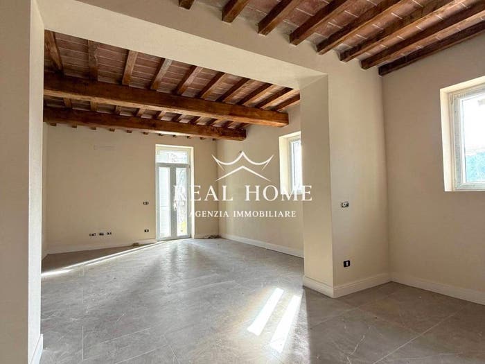 Casa con 6 locali in vendita in Via di Pieve a Cella Nuova, Giardino Zoologico, Pistoia