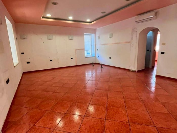 Appartamento quadrilocale in vendita in Via Tevere, Centro, Amantea