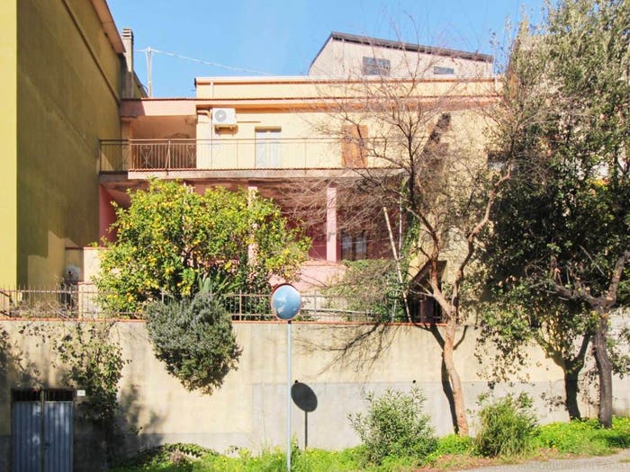 Casa quadrilocale in vendita in Via Don Giovanni Minzoni, Centro, Arbus