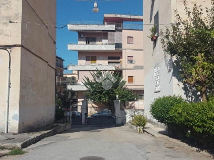 Appartamento trilocale in vendita in Via giulio antonio acquaviva, Lincoln, Caserta