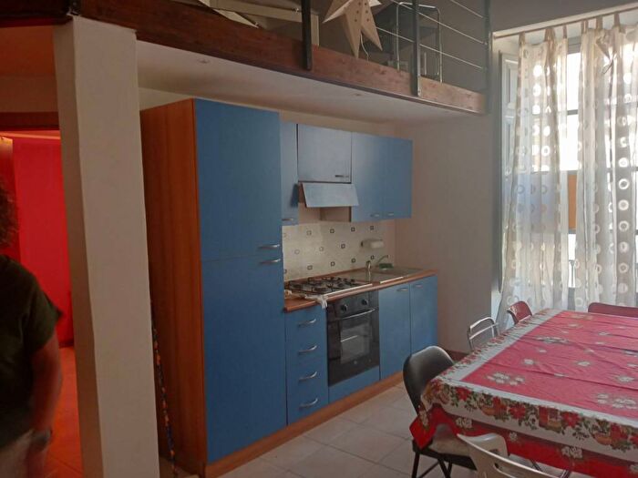 Appartamento trilocale in vendita in Via Carlo Forti SNC, Centro, Teramo