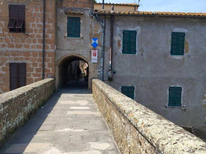 Appartamento trilocale in vendita in Via del Bastione, Centro, Pitigliano