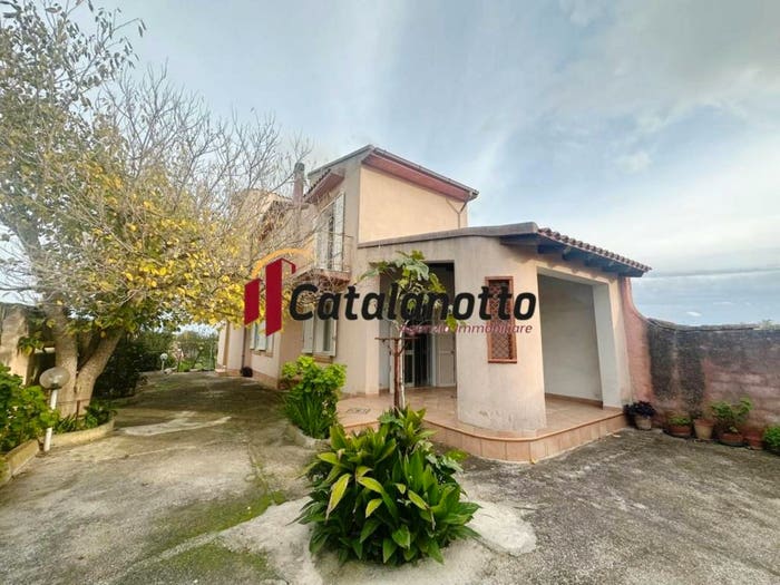 Casa con 6 locali in vendita in Via Felice Cavallaro, Marinella, Castelvetrano