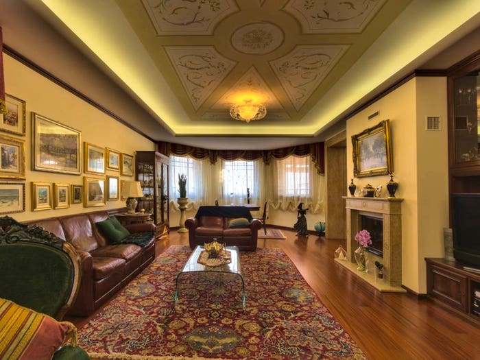 Casa con 6 locali in vendita in Viale Dante Alighieri, Centro, Montelupone