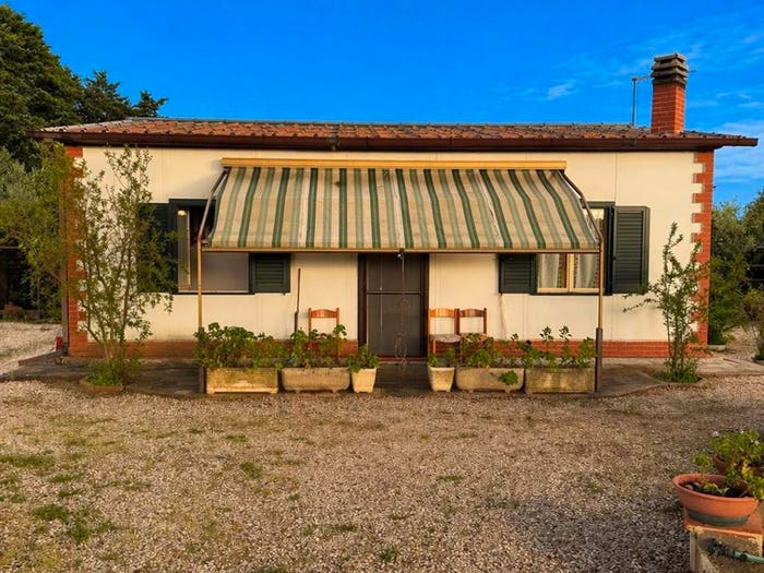 Casa con 6 locali in vendita in località la valeria, Montalto di Castro