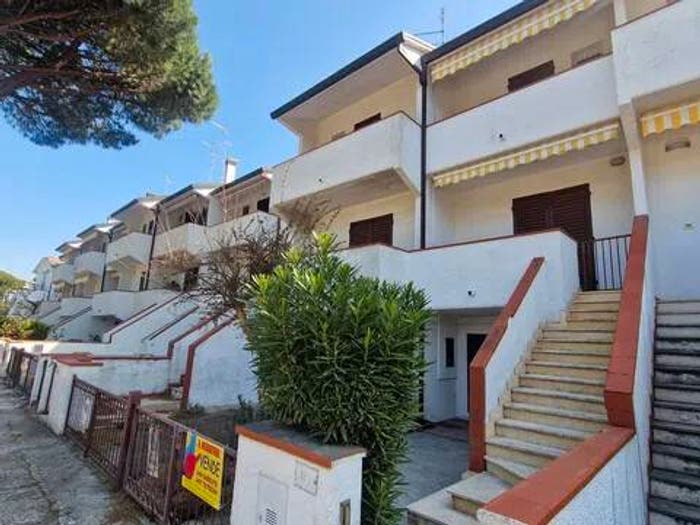 Casa quadrilocale in vendita in Via Giuseppe Parini, Lido degli Estensi, Comacchio