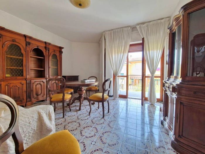 Appartamento con 5 locali in vendita in Marina di Carrara, Carrara