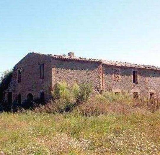 Casa con 6 locali in vendita in Acquapendente