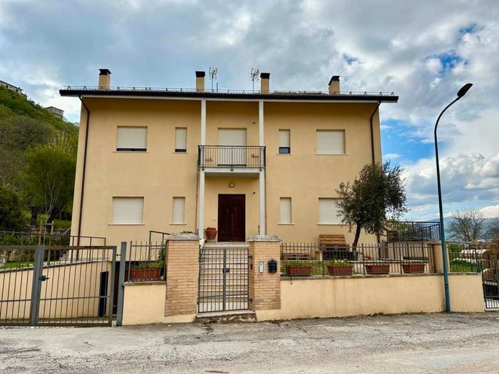 Casa quadrilocale in vendita in Via Piedi la Terra snc, Centro, Caporciano
