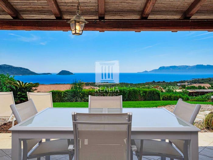 Casa trilocale in vendita in via Sottomonte, Golfo Aranci