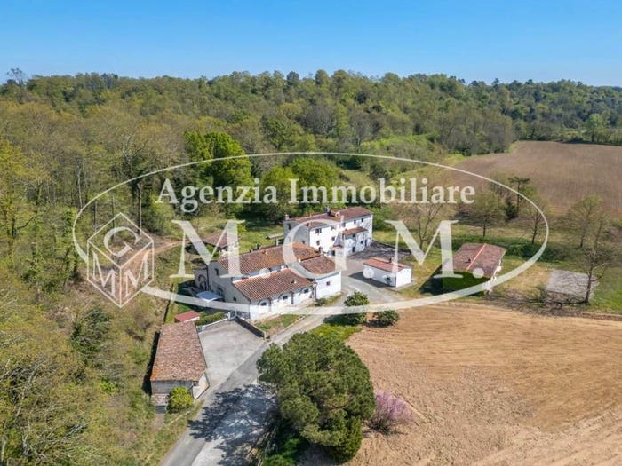 Appartamento con 6 locali in vendita in MJRW, Calcinaia