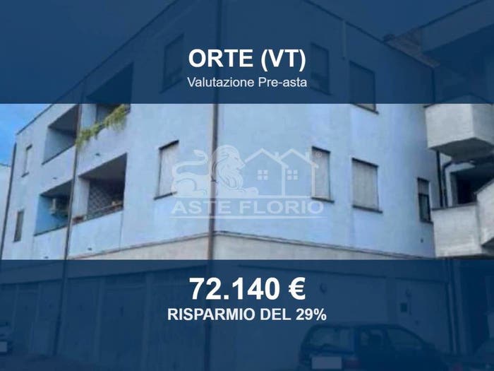 Appartamento con 6 locali in vendita in Via dei Timonieri, Centro, Orte